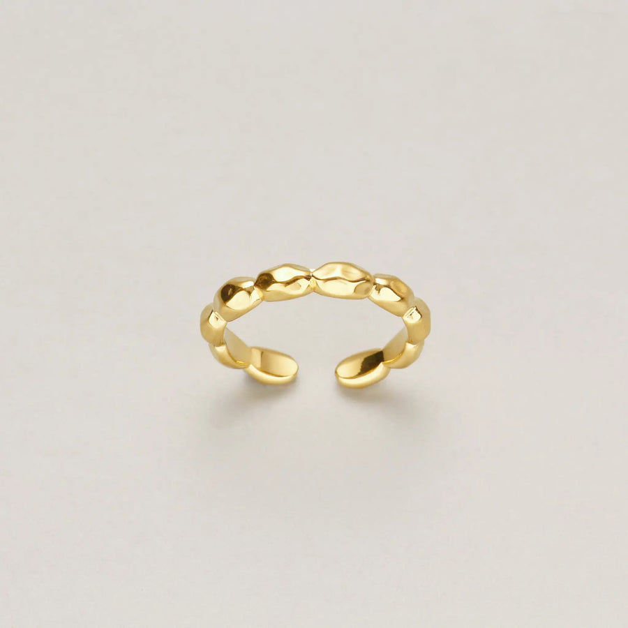 Golden Oval Panel C Ring